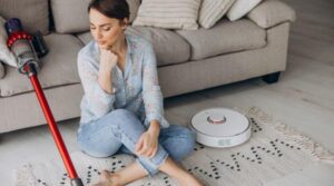 5 cele mai bune aspiratoare robot cu curățare umedă: Aspiră și șterg podelele în același timp