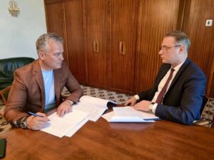 Adrian Veștea confirmă încă un nume din lista sa de miniștri: Luca Niculescu la Ministerul Afacerilor Externe