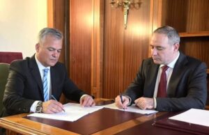 Adrian Veștea, fotografie cu Nazare, „actualul și viitorul ministru al Finanțelor”. Avertisment privind riscul ca România să ajungă la categoria „junk”.