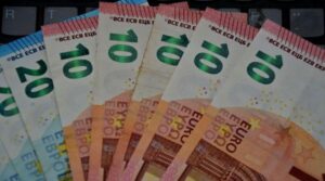 Bruxelles-ul a decis: România nu poate trece la moneda euro