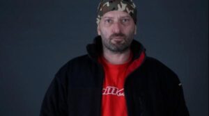 Cheloo, internat la Psihiatrie după ce și-ar fi provocat o rană la gât