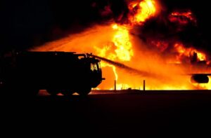 Los Angeles în stare de urgență în urma unui incendiu într-un depozit