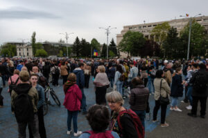 Manifestație vineri seară în Piața Victoriei, sub sloganul „E nevoie să apărăm democrația”