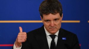 Nicușor Dan își dezvăluie secretul administrativ: Pasul 1, pasul 2, pasul 3. Ăsta e modul meu de a fi