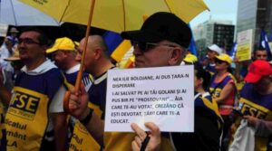 Presiune uriașă pe Guvern: 160.000 de cadre didactice cer blocarea normelor de austeritate