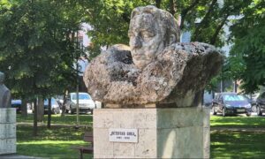 Primarul din Alba Iulia, Gabriel Pleșa, despre solicitarea de înlăturare a bustului lui Octavian Goga, om politic acuzat de antisemitism: „Mi-ar părea rău”