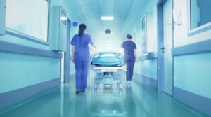 Provocarea Benadryl pe TikTok a băgat în moarte cerebrală o fată de 15 ani