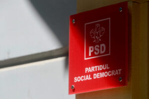 PSD decide duminică dacă susține Guvernul Veștea. Majorarea salariului minim și indexarea pensiilor, printre condițiile social-democraților