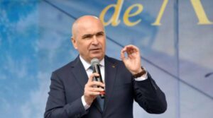 Războiul politic a ajuns în faza pe „dosare” și pe „suspendare. Omul lui Bolojan îl amenință pe președinte cu vorbele lui Călin Georgescu