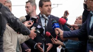 Radu Miruță anulează scumpirea biletelor la metrou. Tarifele Metrorex rămân neschimbate