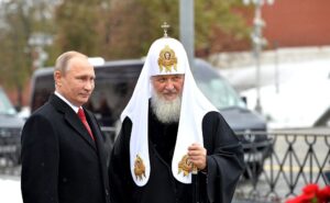 Sancțiunile Uniunii Europene împotriva Patriarhului rus Kirill bagă zâzanie în Parlamentul Bulgariei