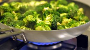 Secretul tinereții biologice: Dieta „verde” care rescrie comportamentul genelor noastre