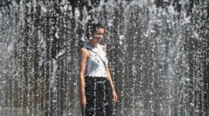 Val de căldură extrem în Europa: Parisul interzice alcoolul, Germania depășește 41°C, cod ROȘU și restricții drastice în marile capitale