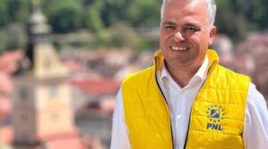 Veștea îl acuză pe Bolojan că elimină „liberalii adevărați”