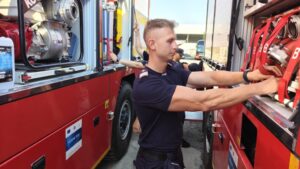 VIDEO  40 de pompieri români pleacă în Franța pentru a ajuta la monitorizarea și stingerea incendiilor de pădure