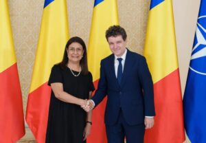 VIDEO EXCLUSIV  Ambasadoarea Peru în România: L-aș invita la masă  Cum convinge o diplomată o țară întreagă în 20 de secunde
