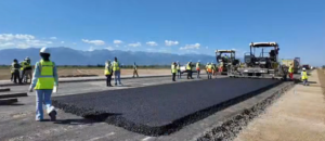 A început asfaltarea experimentală pe tronsonul 3 al Autostrăzii Sibiu  Făgăraș