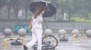 Alertă meteo imediată de Cod PORTOCALIU. Vijelii, grindină și ploi torențiale. Iată lista localităților afectate