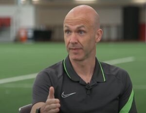 Anthony Taylor se retrage din arbitraj  A condus 831 de meciuri într-o carieră impresionantă