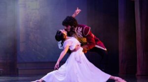 Baletul sibian invită publicul în Piața Mare la spectacolul cu acces gratuit „Othello”, care închide stagiunea