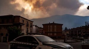 Călătorești în Spania? Este alertă extremă de incendii inclusiv în Canare