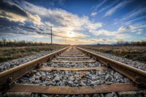 Compania greacă Gek Terna, care a câștigat un contract major de infrastructură feroviară în România, investește masiv în expansiunea internațională