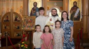 Cum arată viața unei preotese ortodoxe în Germania: „Parohia a devenit al cincilea nostru copil”