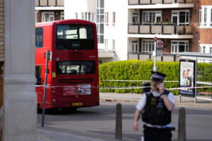 Doi români sunt condamnați la închisoare pentru înjunghierea unui jurnalist la Londra
