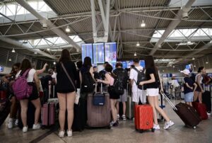 Șeful aeroporturilor din Grecia cere schimbarea controalelor biometrice la frontierele UE: „Sunt neplăcute și periculoase”