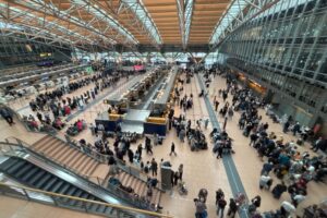 Șeful unui aeroport european acuză Bruxelles-ul: noul sistem de control va crea haos la frontiere