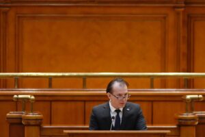„Este loc de un partid de dreapta autentic”. Florin Cîțu spune că mutarea PNL spre centru-stânga a creat un vid politic