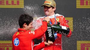 Haos la Silverstone! Leclerc câștigă, Verstappen abandonează, Antonelli scapă cu primul loc