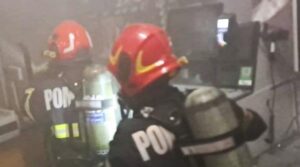 Misiunea pompierilor români din Franța, prelungită cu două săptămâni