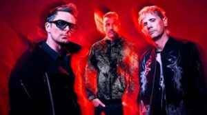 Muse, în elita rockului britanic. Formația egalează recordul reușit de Oasis și Led Zeppelin