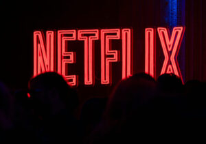 Netflix semnează un acord cu grupuri media pentru a găzdui videoclipuri scurte ale acestora pe platforma sa