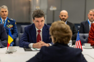 Nicușor Dan: România devine membru fondator al viitoarei Bănci pentru Apărare, Securitate și Reziliență, care va fi coordonată de Canada