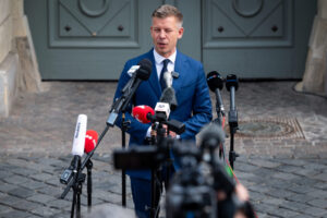 Primul Summit NATO al lui Peter Magyar: după reuniune, pleacă în concediu în Antalya