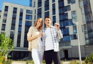 Programul „Noua Casă” s-ar putea schimba. Ce propun parlamentarii pentru tinerii sub 35 de ani