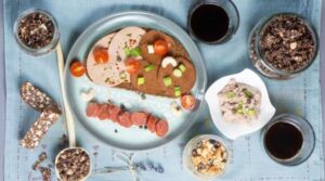 România spune „stop” cărnii făcute în laborator. Ce prevede proiectul de lege