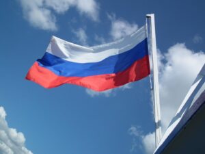 Rusia își adaptează apărarea împotriva atacurilor cu drone ucrainene prin bruiaj Starlink și camuflarea transporturilor militare