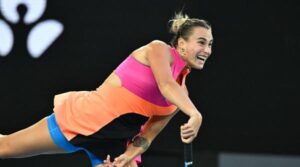 Sabalenka o învinge pe Ostapenko și o înfruntă pe Osaka în optimi la Wimbledon