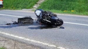 Tragedie pe un drum din Buzău: A murit un motocilist de 22 de ani