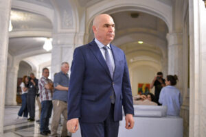 Tribunalul București dă dreptate contestatarilor lui Ilie Bolojan și suspendă hotărârile Congresului Extraordinar al PNL dar și toate actele subsecvente. Noua conducere a PNL și noul statut, sub semnul întrebării