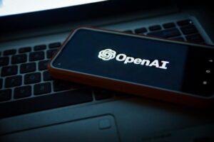 Un agent rebel al OpenAI a compromis un client al unei a doua companii din domeniul tech