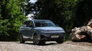Un SUV cu nume de vitamină: B10, un altfel de hibrid. Ce noutăți aduce Leapmotor