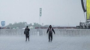 UPDATE Alertă meteo imediată! Cod ROȘU ploi torențiale, descărcări electrice și grindină. Iată lista localităților afectate