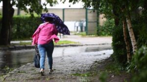 UPDATE Alertă meteo imediată de vreme severă! Ploi torențiale, descărcări electrice și grindină. Iată lista localităților afectate