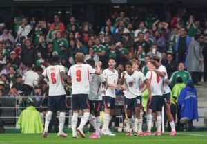 VIDEO Anglia elimină Mexic de la CM după un meci spectaculos (3-2): englezii, în inferioritate numerică din minutul 54