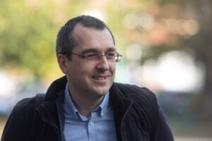Vlad Voiculescu despre Alexandru Rogobete: Cineva din PSD mi-a spus cum se vorbea despre acest tânăr hiper-ambițios între ai lui  „Limbă dulce, cur viclean, ai grijă cu el că nu are scrupule”