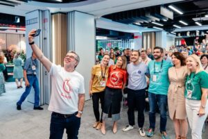 Vodafone România a finalizat fuziunea legală cu Telekom România Mobile. Nedim Baytorun, CEO al Vodafone România: Finalizarea fuziunii, un moment definitoriu – nu doar pentru compania noastră, ci pentru viitorul telecomunicaţiilor din România